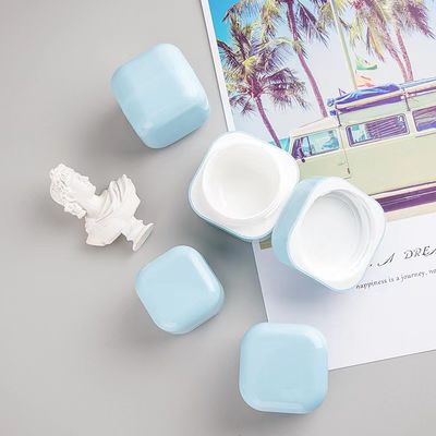 Προσαρμοσμένο τετράγωνο πλαστικό βάζο κρέμας 20g 30g 50g 100g