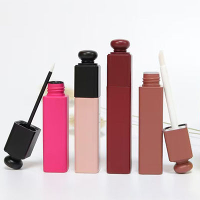 Διαφορετικές επιλογές μεγεθών 5ml 15ml 22ml Επιλεγμένο μπουκάλι σωλήνα μασκάρας καλλυντικών με υποστήριξη βούρτσας Προσαρμογή